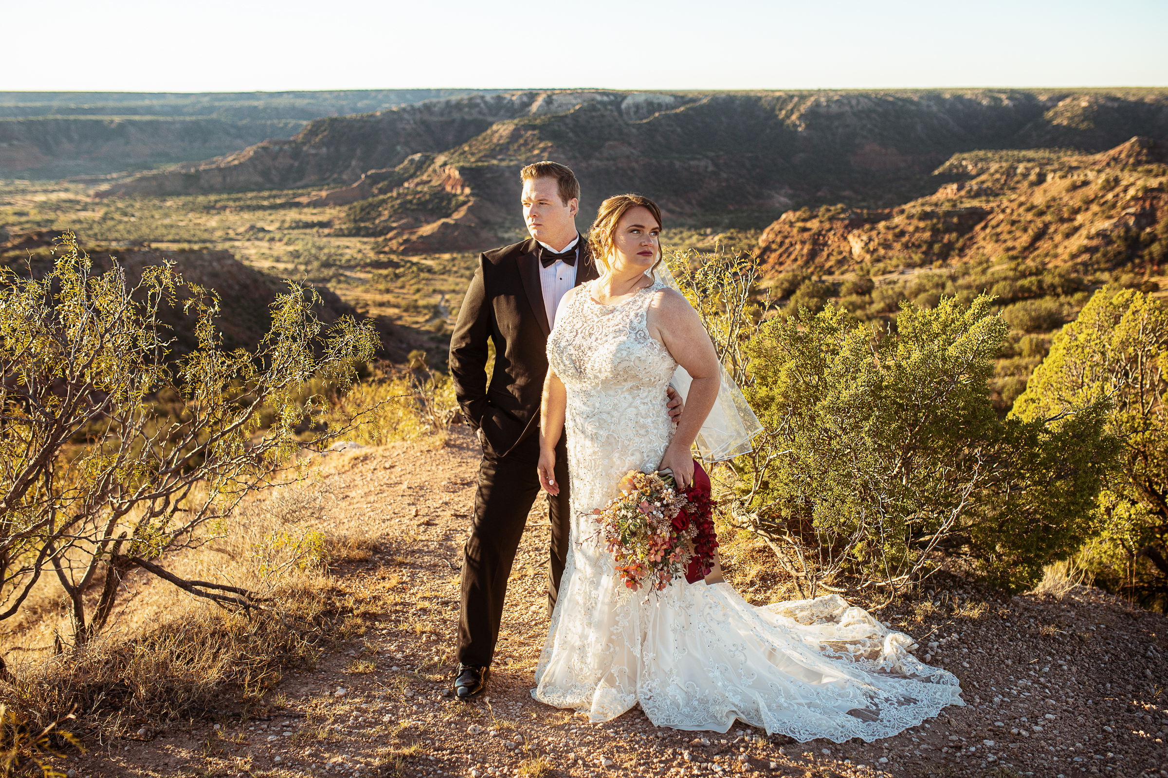 Elopement couple overlooking Palo Duro Canyon State Park